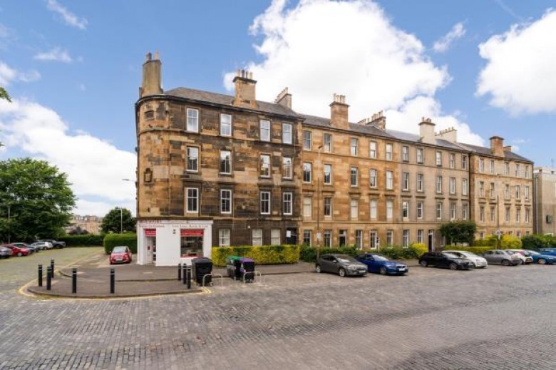 Click the photo for more details of 4/4, East London Street, Edinburgh, Midlothian