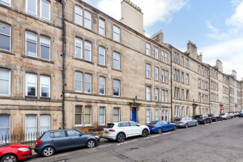 Click the photo for more details of 2f4, 5, Comely Bank Row, Edinburgh, Midlothian