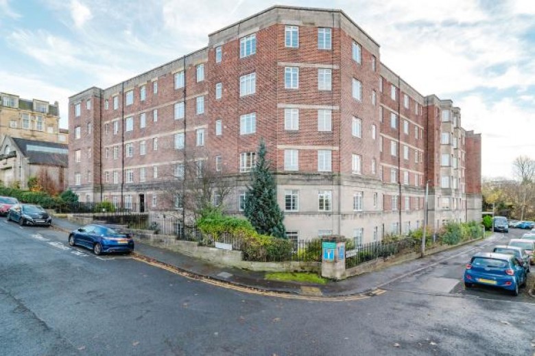 Click the photo for more details of Learmonth Court, Edinburgh, Midlothian