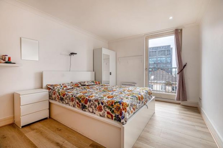 Images for Flat B 6/1, The Bridge Apartment, Argyle Street, City Centre, Glasgow