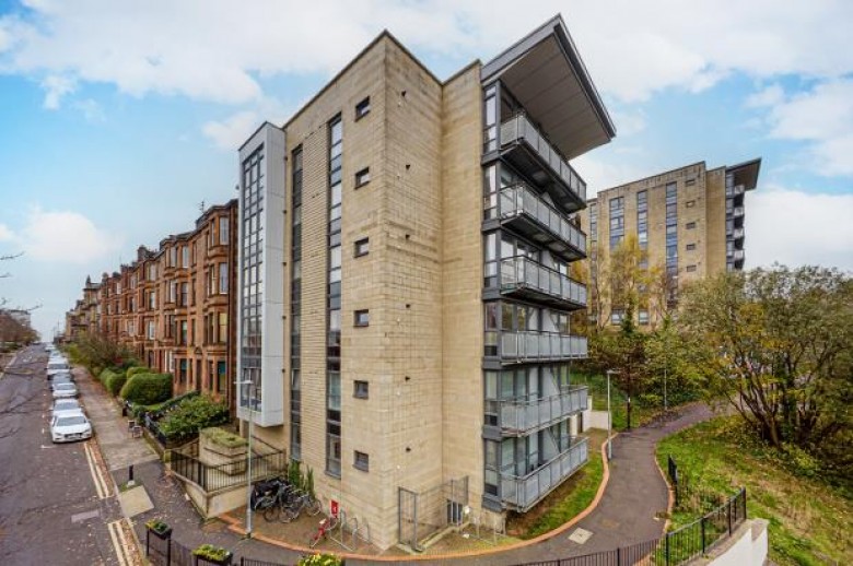 Click the photo for more details of Flat 4/4, Buccleuch Street, Garnethill, Glasgow City