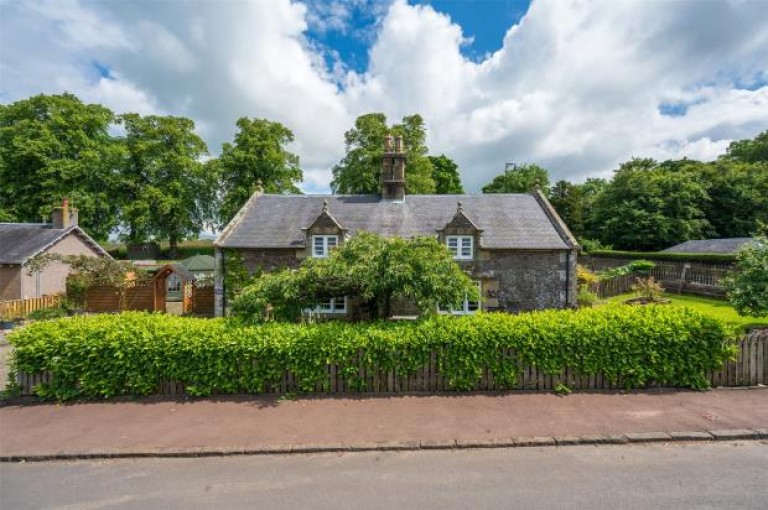 Images for Tinto View Cottage, Lamington, Biggar, South Lanarkshire