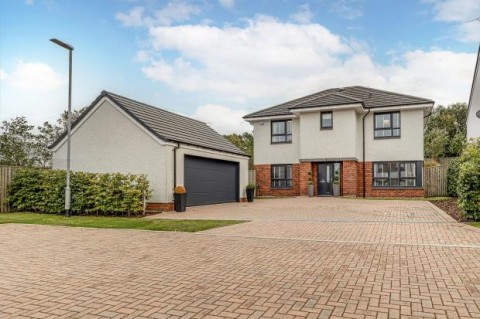 Click the photo for more details of Aldton Park, Newton Mearns, Glasgow