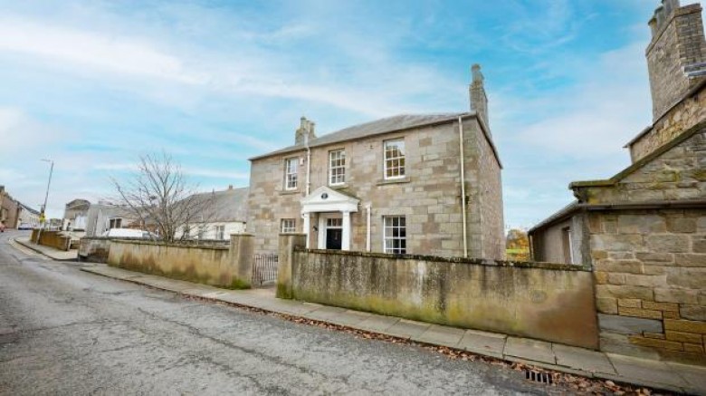 Click the photo for more details of Dispensary House, 106 Roxburgh Street, Kelso