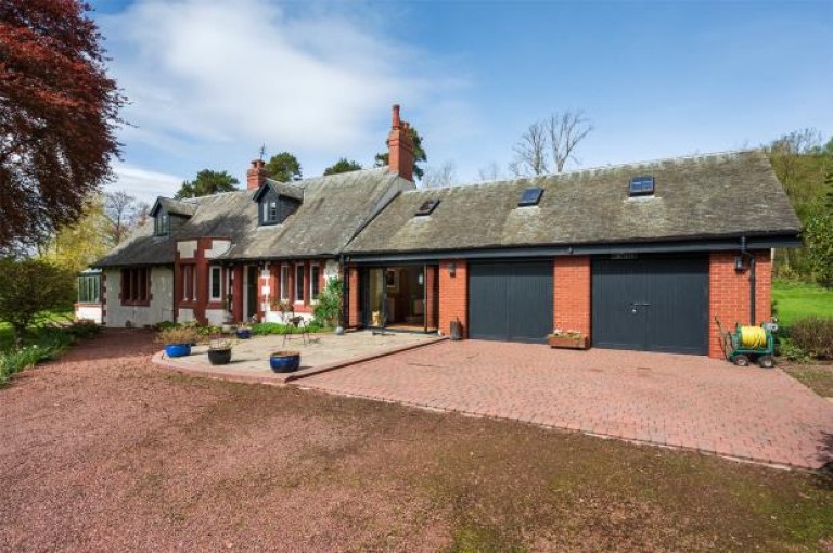 Images for Wyndales Cottage, Symington, Biggar, Lanarkshire