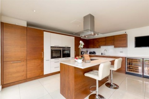 Click the photo for more details of Burnbrae Grove, Edinburgh, Midlothian