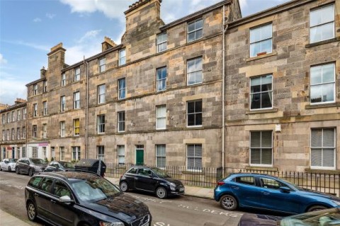 Click the photo for more details of 73/2, St. Stephen Street, Edinburgh, Midlothian