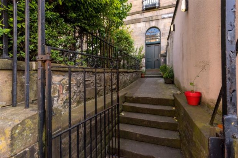 Images for 8/1, Marys Place, Edinburgh