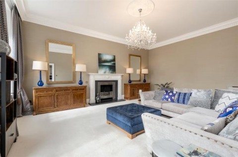 Click the photo for more details of Kinellan Gardens, Edinburgh