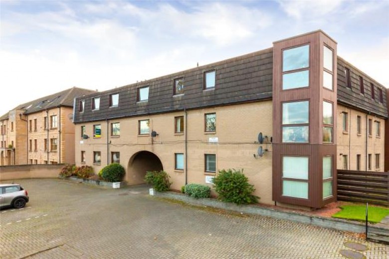 Click the photo for more details of Flat 4A, New Belfield, Edinburgh