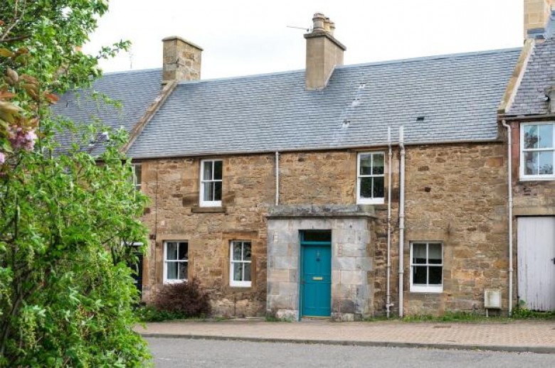 Click the photo for more details of Hill Road, Pathhead, Midlothian