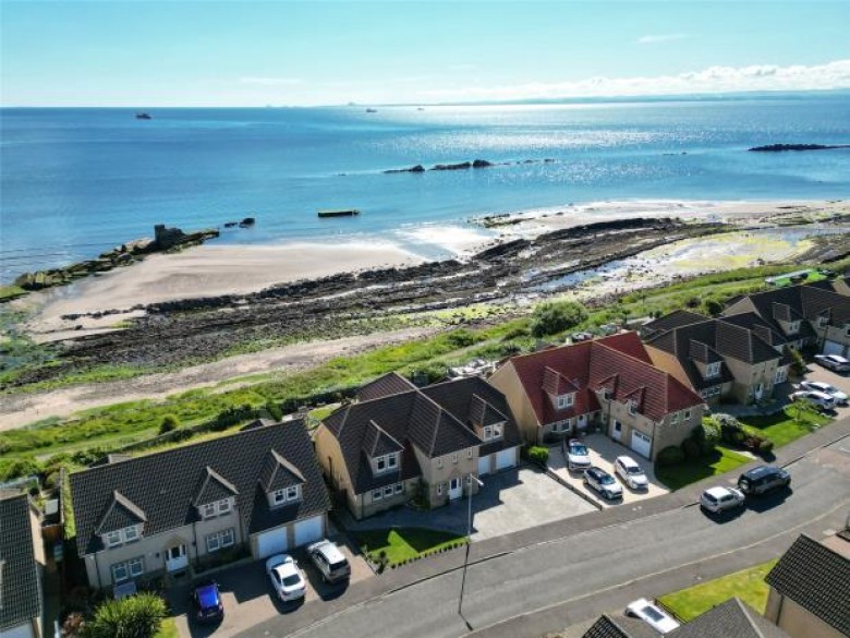 Click the photo for more details of Craigfoot Walk, Kirkcaldy, Fife