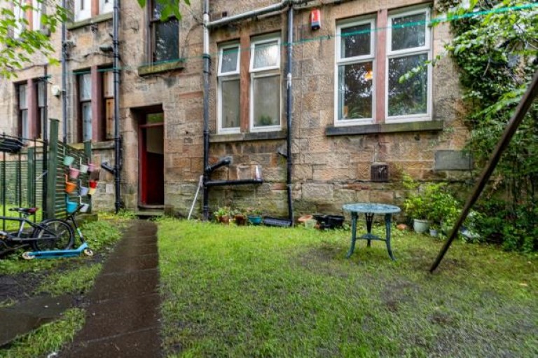 Images for Flat 3/2, Strathyre Street, Shawlands, Glasgow