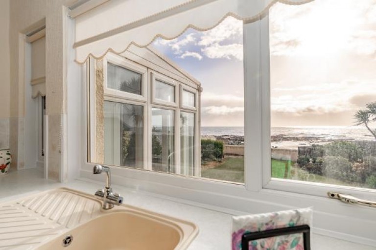 Images for Balfour Cottage, 62 Main Street, Lower Largo, Leven