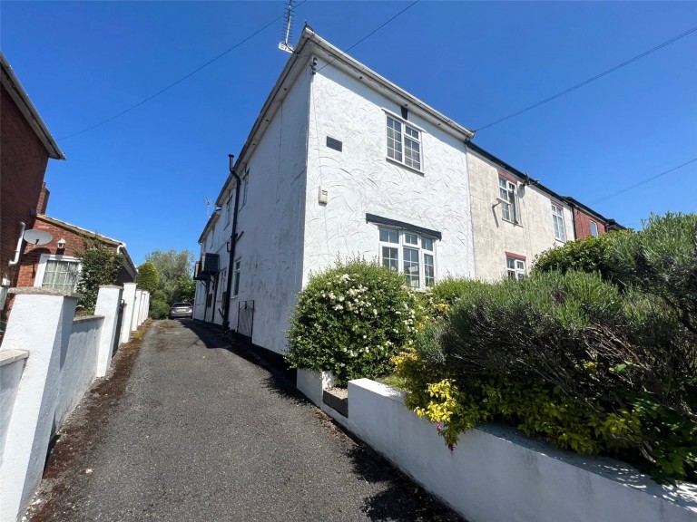 View Full Details for Avenue Road, Southampton, Hampshire, SO14