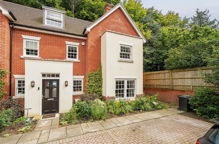 View Full Details for Chilbolton Avenue, Winchester, Hampshire, SO22