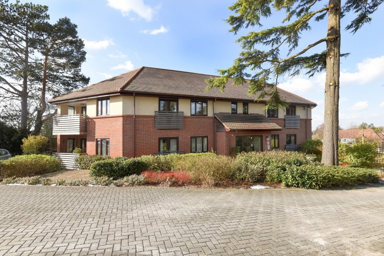 Click the photo for more details of Washington Road, Storrington, RH20