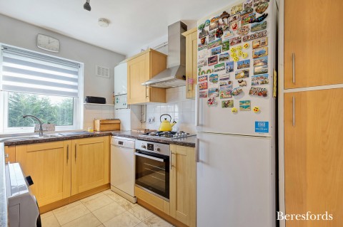 Click the photo for more details of Savernake Road, Chelmsford, Essex, CM1