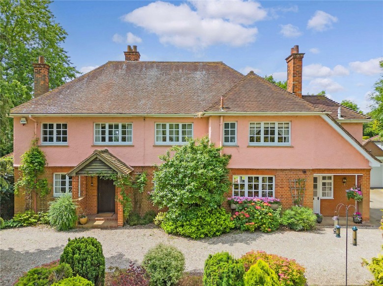 Click the photo for more details of Hall Lane, Ingatestone, Essex, CM4