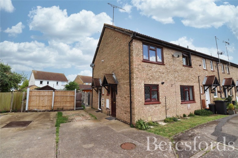 Click the photo for more details of Wagtail Drive, Heybridge, Essex, CM9