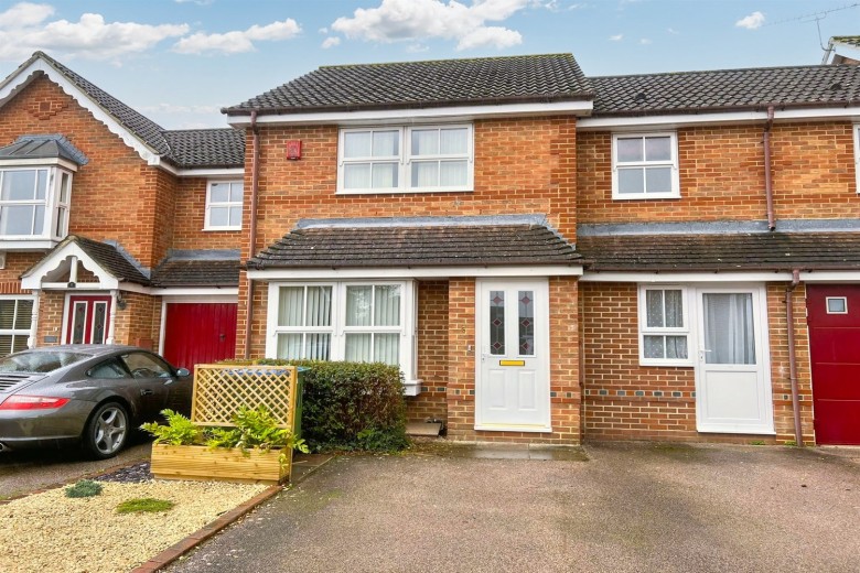 Click the photo for more details of Delius Gardens, Horsham, RH13